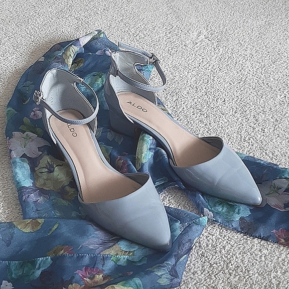 ALDO Lovely Blue Grey Patent Shoes - Pointy Toe, Ankle Strap, Cushion Insole - Picture 4 of 17